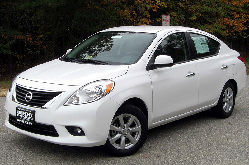 TITI-NissanVersa B2.jpg